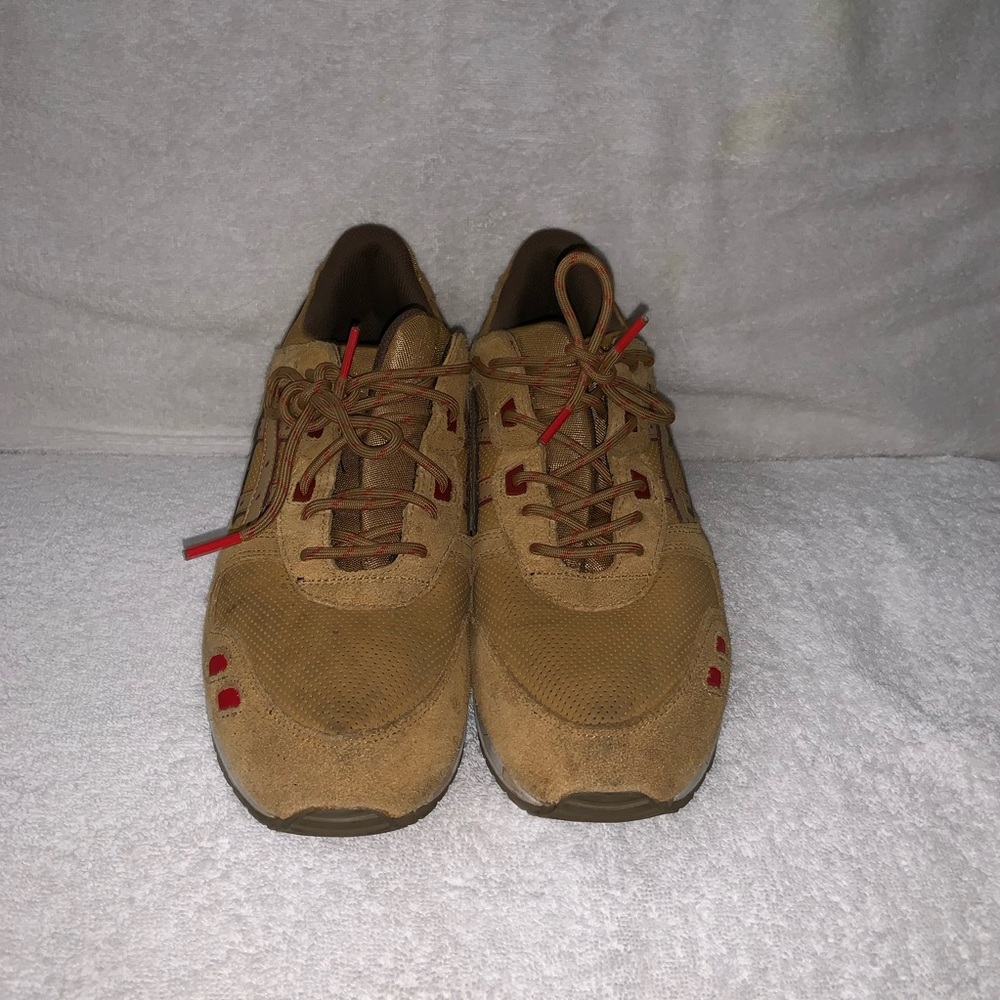 Asics Shoes - Picture 2 of 5